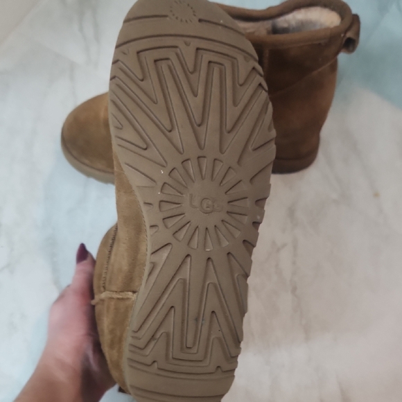 UGG Chestnut Suede Classic Femme Wedge Size 7 Ankle Booties - Picture 3 of 9